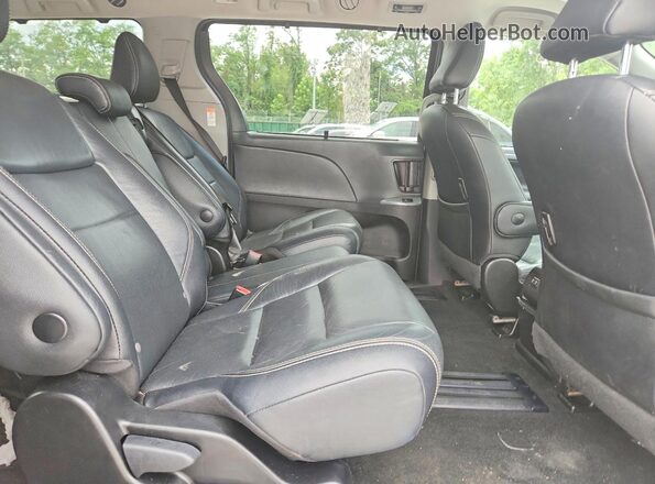 5TDXZ3DC7JS960988 2018 TOYOTA SIENNA Gray Вид задньої частини салону