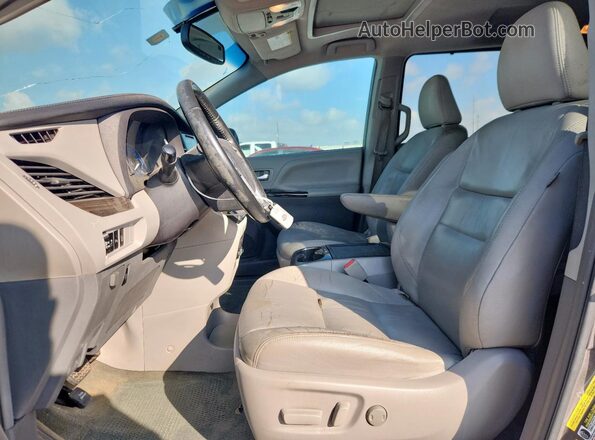 5TDYK3DC5GS705807 2016 TOYOTA SIENNA Серый Вид салона спереди