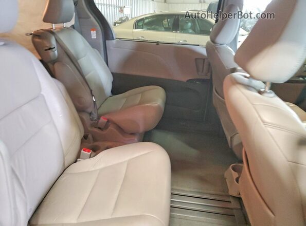 5TDYK3DC9GS702683 2016 TOYOTA SIENNA White Vista de los asientos traseros
