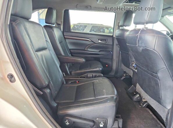 5TDYKRFH4GS137478 2016 TOYOTA HIGHLANDER White Вид задньої частини салону
