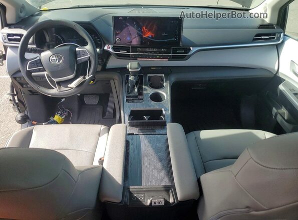 5TDYRKEC2TS293456 2026 TOYOTA SIENNA Black Dashboard view
