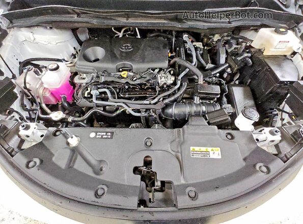 5TDYRKEC8RS187747 2024 TOYOTA SIENNA White ძრავის განყოფილების ხედი