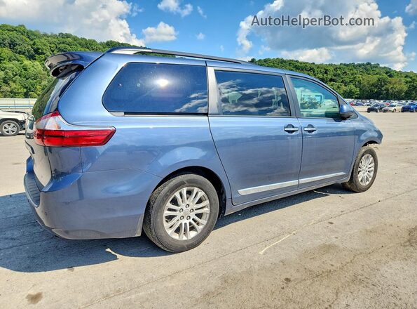 5TDYZ3DC0HS821994 2017 TOYOTA SIENNA Blue Tył prawy