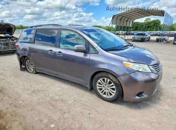 5TDYZ3DC1HS809336 2017 TOYOTA SIENNA Gray Front right