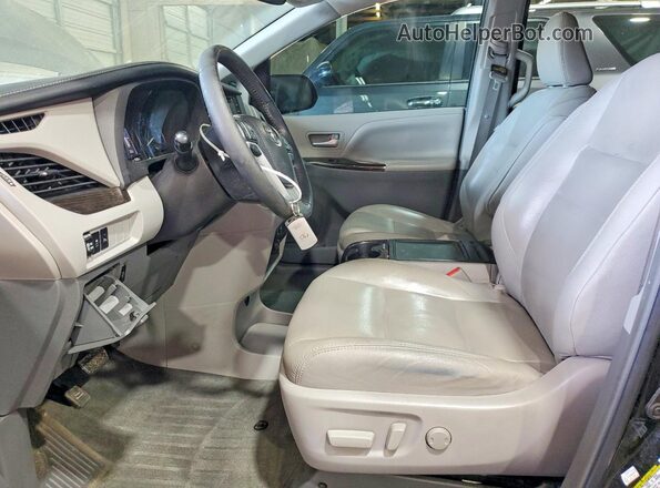 5TDYZ3DC4JS934725 2018 TOYOTA SIENNA Gray Սալոնի դիմացի տեսք