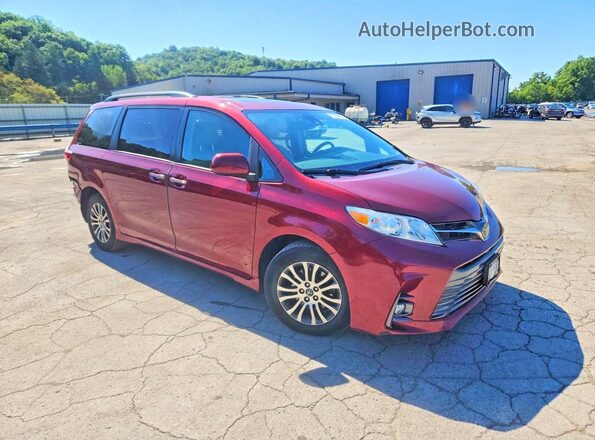 5TDYZ3DC5JS939982 2018 TOYOTA SIENNA Burgundy Przód prawy