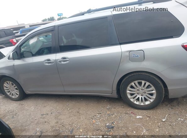 5TDYZ3DC6HS844227 2017 TOYOTA SIENNA Серебряный Панорамный вид салона 360°