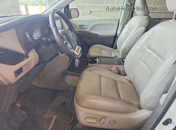 5TDYZ3DC6JS936346 2018 TOYOTA SIENNA White Вид салону спереду