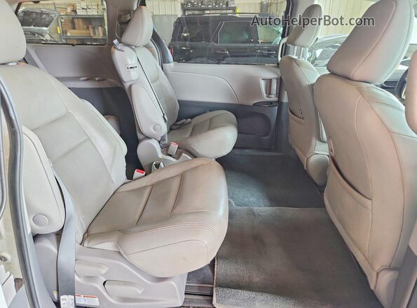 5TDYZ3DC6JS936346 2018 TOYOTA SIENNA White Вид задньої частини салону