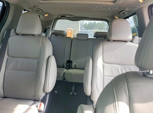 5TDYZ3DC7JS959361 2018 TOYOTA SIENNA White Rear seats view