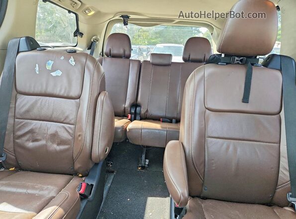 5TDYZ3DC8HS852569 2017 TOYOTA SIENNA Gray Rear seats view