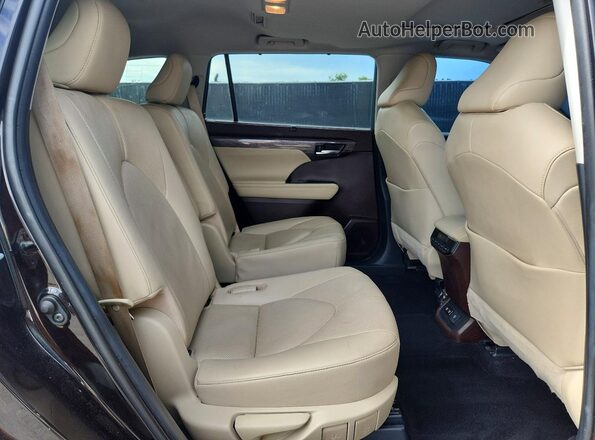 5TDYZRAHXLS000557 2020 TOYOTA HIGHLANDER Black Vista interior trasera