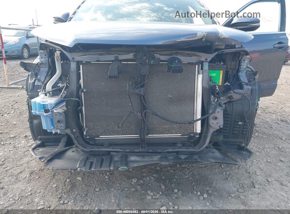 5TDZARFH2JS035773 2018 TOYOTA HIGHLANDER Blue Front view