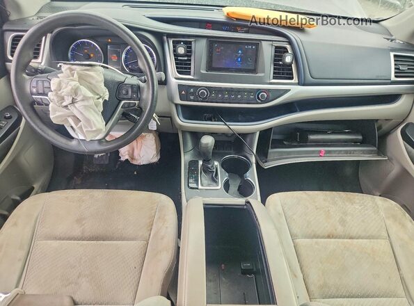 5TDZARFH6JS035338 2018 TOYOTA HIGHLANDER Charcoal Widok deski rozdzielczej