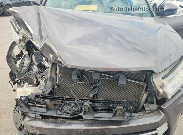 5TDZARFH6JS035338 2018 TOYOTA HIGHLANDER Charcoal Widok komory silnika