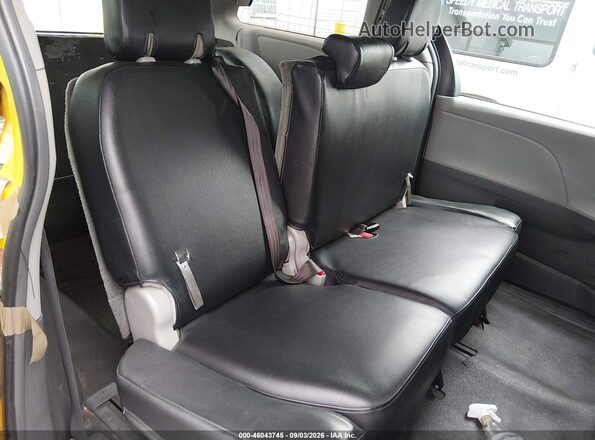 5TDZK3DC8GS695746 2016 TOYOTA SIENNA Yellow VIN sticker view
