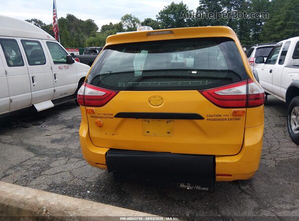 5TDZK3DC8GS695746 2016 TOYOTA SIENNA Yellow 
