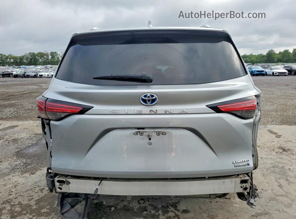 5TDZRKEC7MS005551 2021 TOYOTA SIENNA Silver Հետևի տեսք