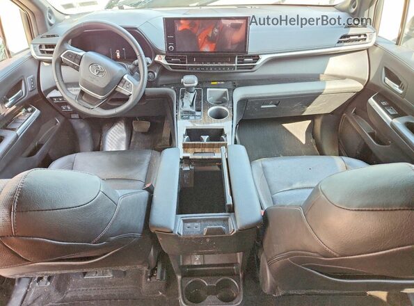 5TDZSKFC4SS156637 2025 TOYOTA SIENNA White წინა პანელის ხედი