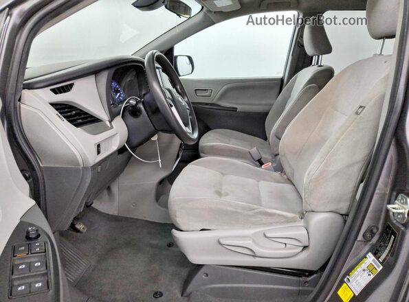 5TDZZ3DC0LS042477 2020 TOYOTA SIENNA Gray Вид салону спереду