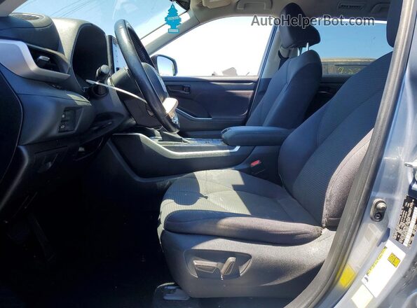 5TDZZRAH6LS009633 2020 TOYOTA HIGHLANDER Silver Вид салону спереду