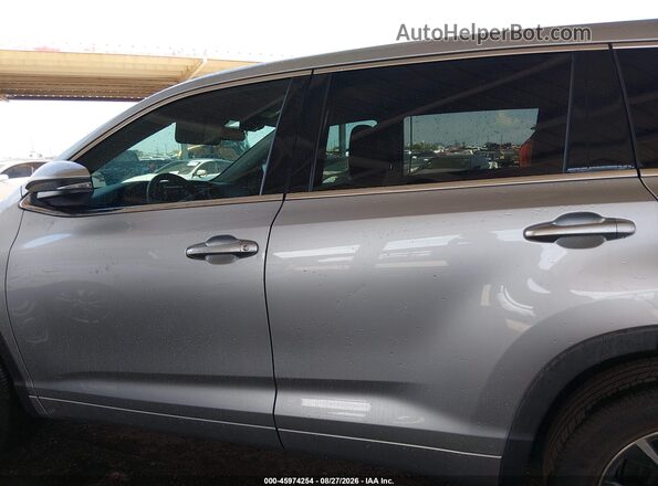5TDZZRFH3JS236736 2018 TOYOTA HIGHLANDER Серебряный Панорамный вид салона 360°