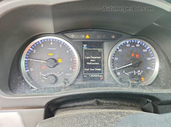 5TDZZRFH9JS235123 2018 TOYOTA HIGHLANDER White Սարքավորումների վահանակի տեսք