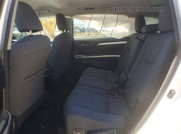 5TDZZRFH9JS235123 2018 TOYOTA HIGHLANDER White Սալոնի հետևի տեսք