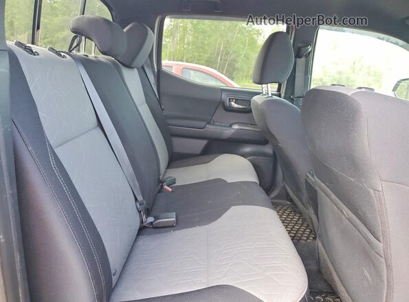 5TFDZ5BN4MX062995 2021 TOYOTA TACOMA Silver Հետևի նստատեղերի տեսք