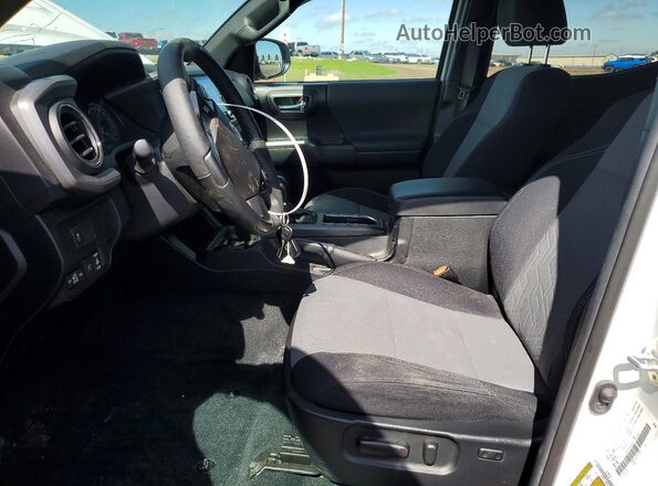 5TFDZ5BNXMX065528 2021 TOYOTA TACOMA Белый Вид салона спереди