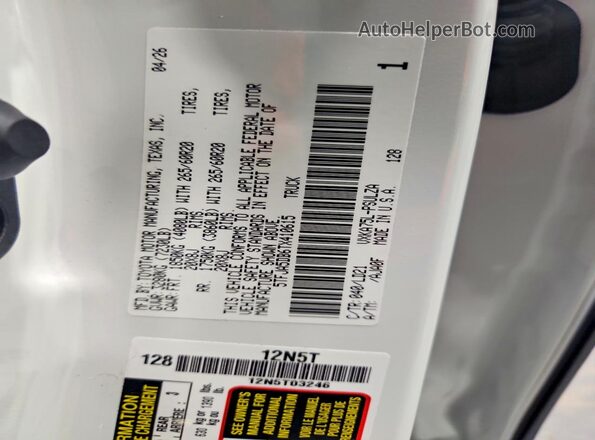 5TFJA5DB6TX410615 2026 TOYOTA TUNDRA White Widok komory silnika