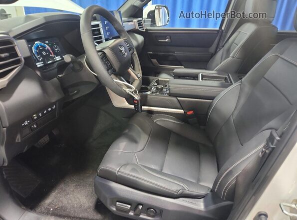 5TFJA5DB6TX410615 2026 TOYOTA TUNDRA White Widok wnętrza z przodu