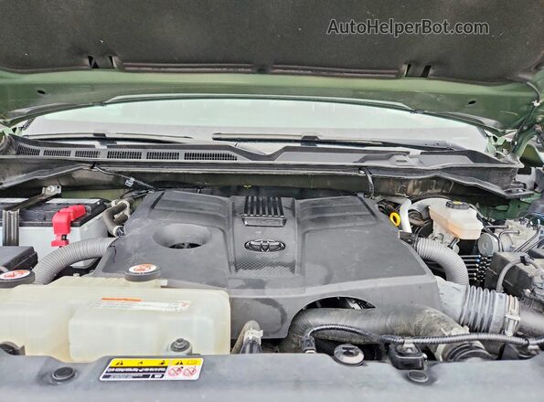 5TFLA5DB9NX002587 2022 TOYOTA TUNDRA Green Vista interior trasera