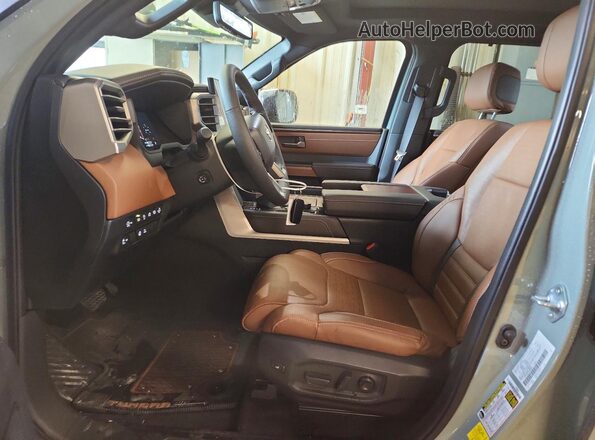 5TFMA5EC5TX052038 2026 TOYOTA TUNDRA Gray წინა სალონის ხედი