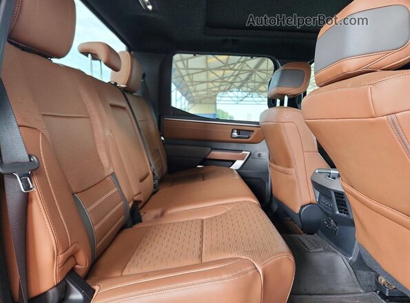 5TFMC5ECXRX007826 2024 TOYOTA TUNDRA Black Widok tylnych siedzeń