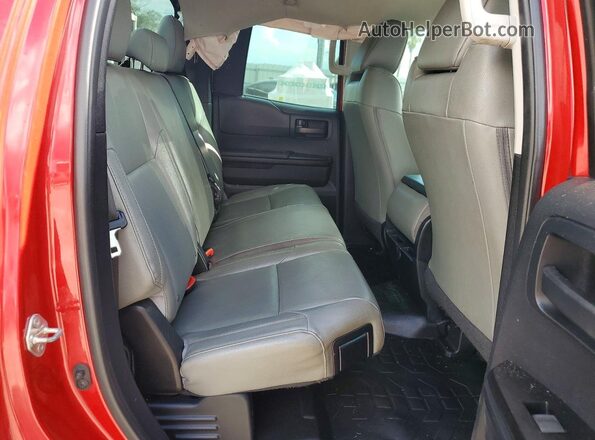 5TFRM5F18HX119992 2017 TOYOTA TUNDRA Бордовый Вид задних сидений