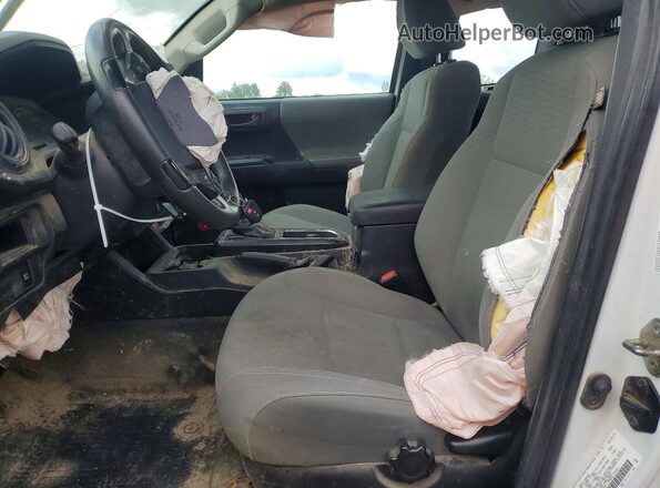 5TFRX5GN0JX124926 2018 TOYOTA TACOMA White Front interior view