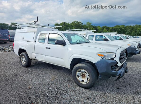 5TFRX5GN1GX059609 2016 TOYOTA TACOMA White Front right