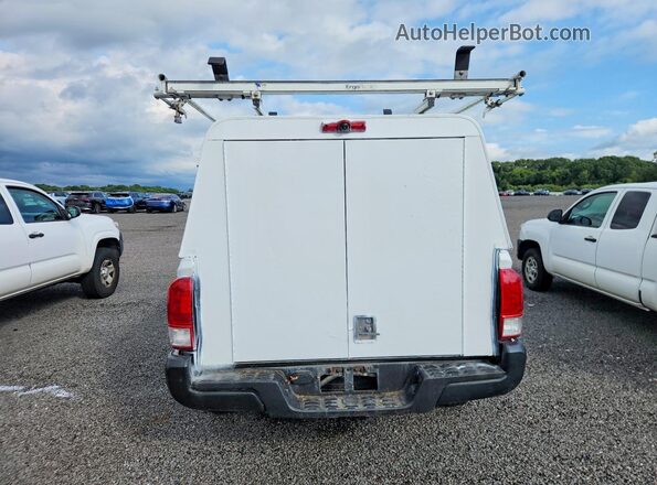 5TFRX5GN1GX059609 2016 TOYOTA TACOMA White Rear view