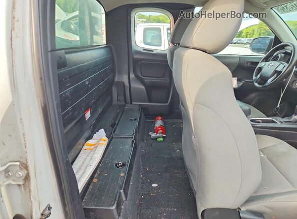 5TFRX5GN3GX062544 2016 TOYOTA TACOMA White Widok tylnych siedzeń