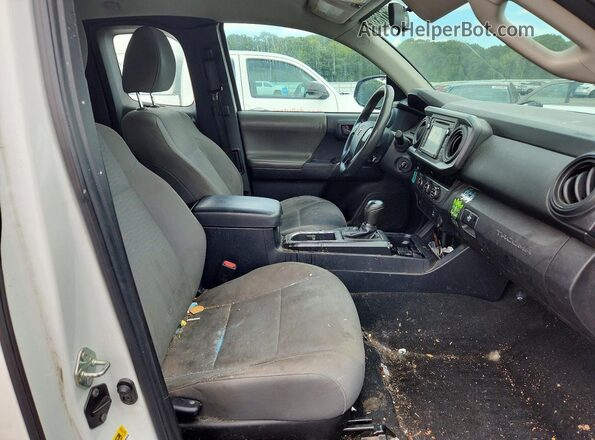 5TFRX5GN7HX088176 2017 TOYOTA TACOMA White Rear seats view