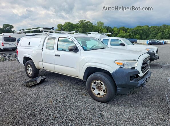 5TFRX5GN7HX088176 2017 TOYOTA TACOMA White Front right