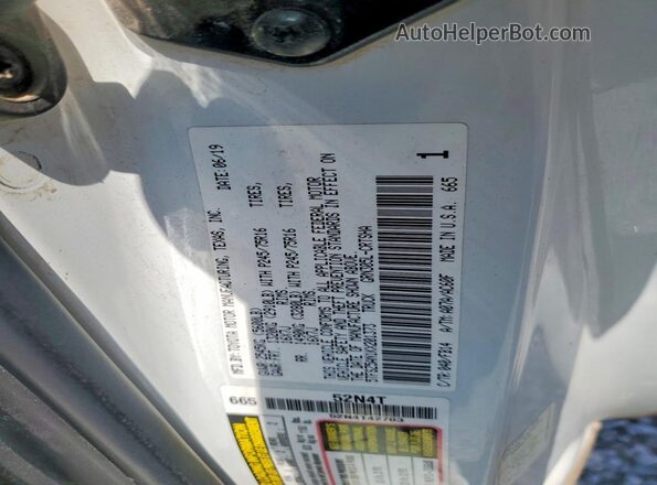 5TFSZ5AN1KX201373 2019 TOYOTA TACOMA White ძრავის განყოფილების ხედი