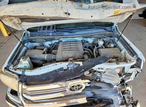 5TFUW5F12HX673534 2017 TOYOTA TUNDRA White Widok wnętrza z tyłu