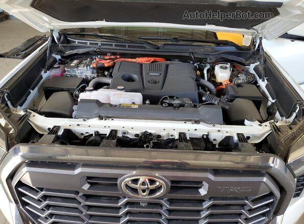 5TFWC5DB8TX145874 2026 TOYOTA TUNDRA White Rear interior view