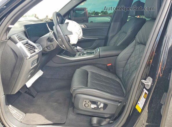 5UX13EU01R9U34292 2024 BMW X5 Black Вид салону спереду