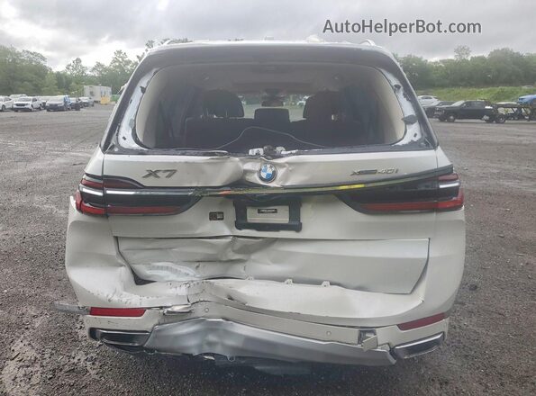5UX23EM02R9S54386 2024 BMW X7 White Հետևի տեսք