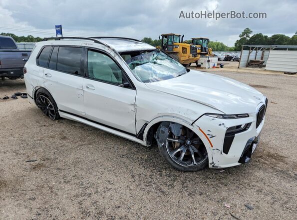 5UX23EM07S9W54448 2025 BMW X7 White Przód prawy