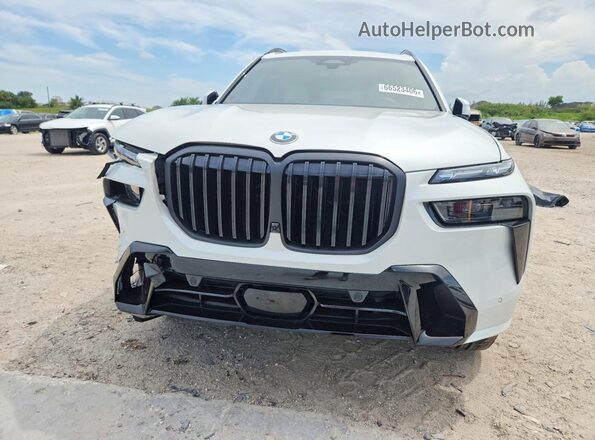 5UX23EM08R9W19296 2024 BMW X7 White Widok z przodu