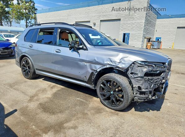 5UX23EM09P9P27066 2023 BMW X7 Gray Առջևի աջ
